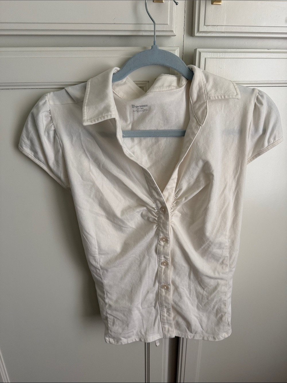 No Boundaries Cream Button-Front Cap Sleeve Blouse